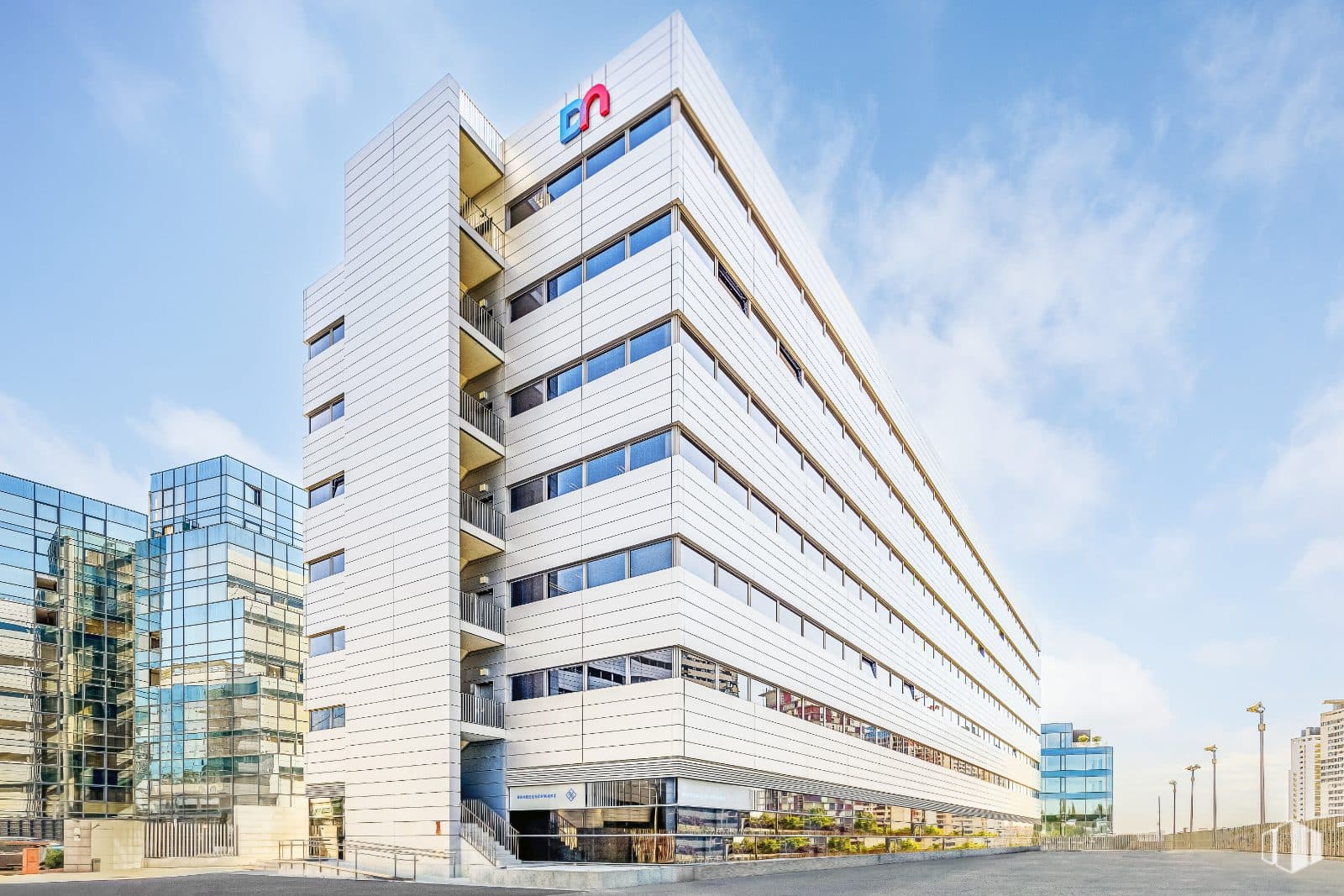 Cetil 2 — exterior